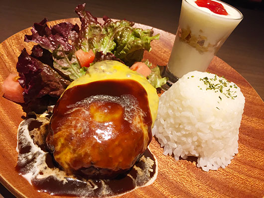 チーズハンバーグプレート